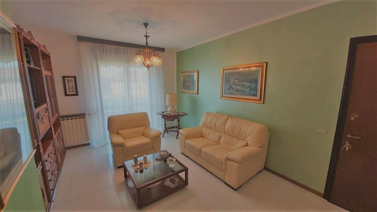 Villa Casa Nonna Dina Gallarate Exterior foto